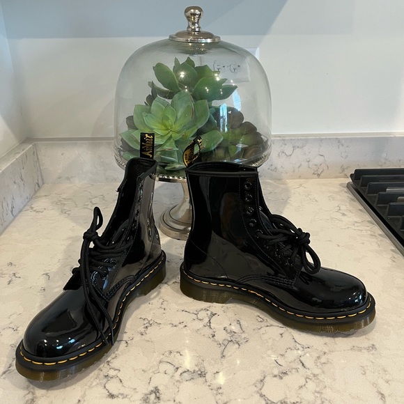Dr. Martens Shoes - Dr. martin boots